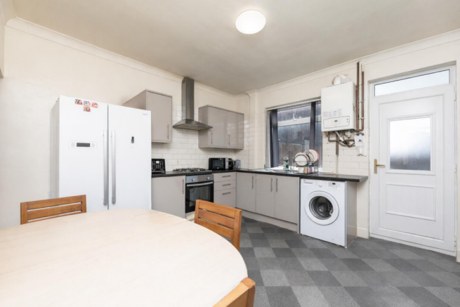 2 bed Terraced for sale Image 7