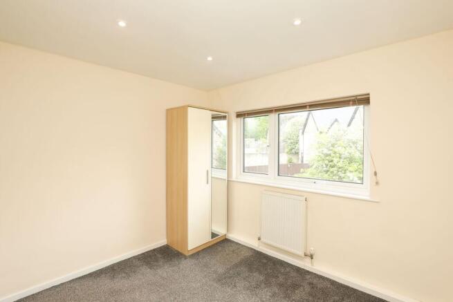 2 bed Apartment to rent Image 8