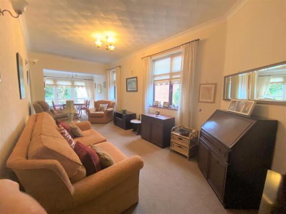 Rear Lounge Dining