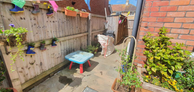 Photo 19