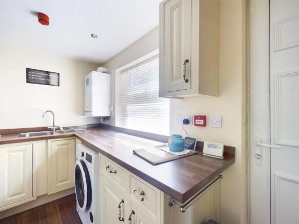 1 bed Town House to rent Image 4