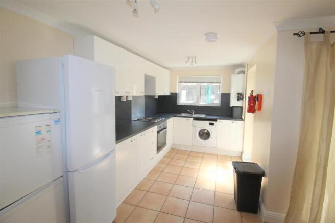 Lounge/Kitchen