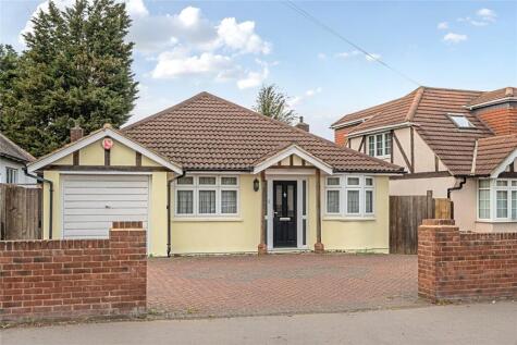 Orchard Avenue, Shirley