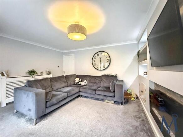 Living Room / Diner