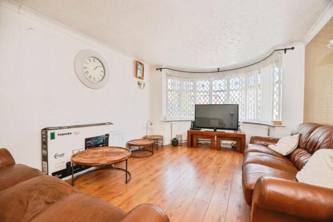 3 bed Semi-Detached for sale Image 6