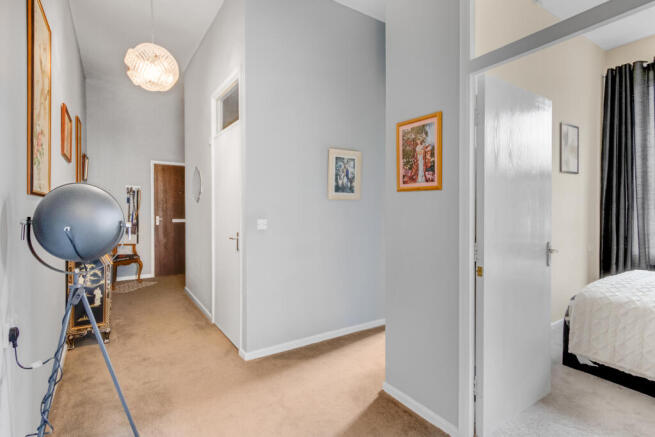 2 bed Apartment for sale Image 6