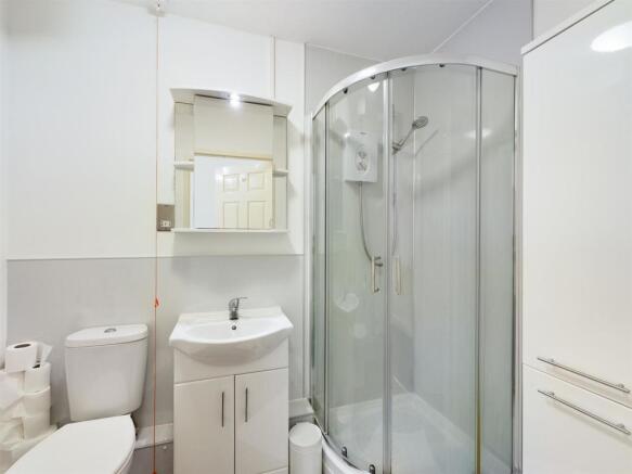 Shower room.jpg