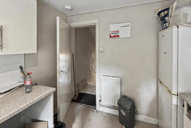 9B Fenwick Road, Peckham, London SE15 4HS