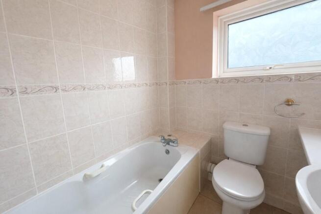 2 bed Terraced for sale Image 12