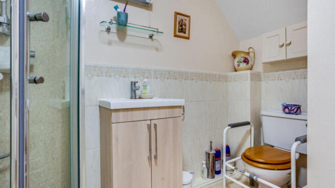 2 bed Flat for sale Image 8