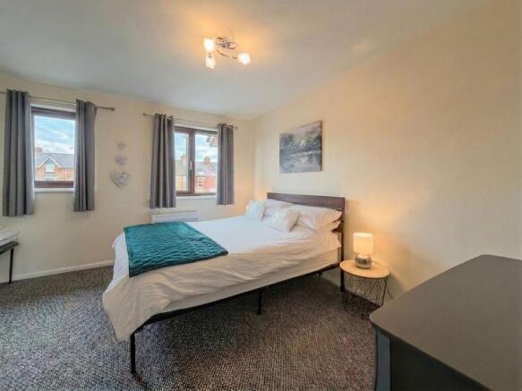 2 bed Terraced for sale Image 5