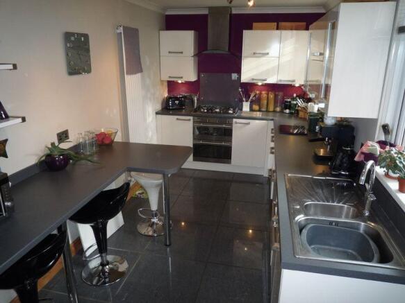 Kitchen/Breakf...