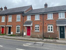 2, King Alfred Terrace, Newbury RG20 5NX