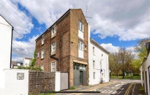 4, Queens Place, Brighton BN1 4JY