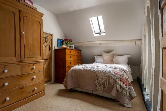 42 - Thorncomb - GL54 5SW - Web.jpg