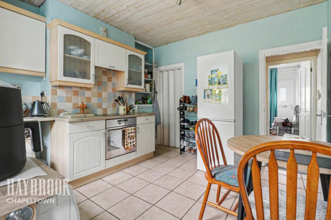 3 bed Terraced for sale Image 6