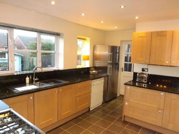 Kitchen/Diner Pic 3