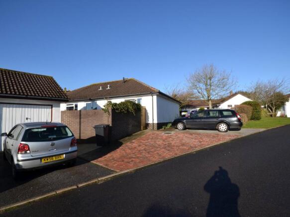 Garage/Parking