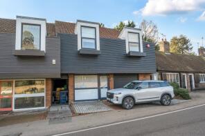 4, Angel Cottages, Milespit Hill, Mill Hill, London NW7 1RD