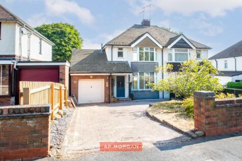 Cedar Park Road, Batchley, Redditch, Worcestershire, B97