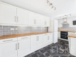 35a, Urmond Road, Canvey Island SS8 9AE
