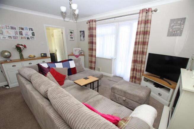 Living room a.jpg