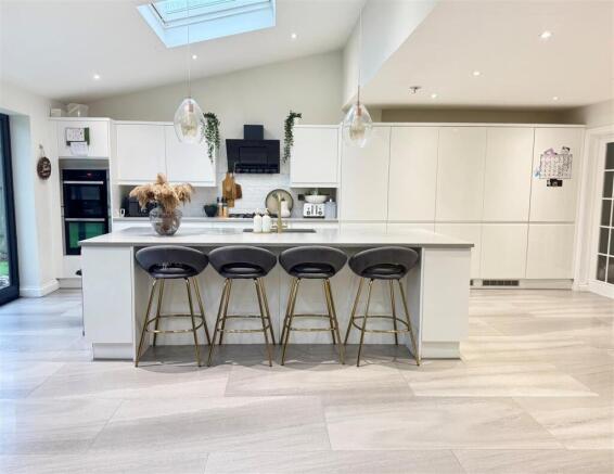 OPEN PLAN LOUNGE / KITCHEN / DINER / PLAYROOM