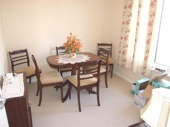 Bedroom Two / Dining