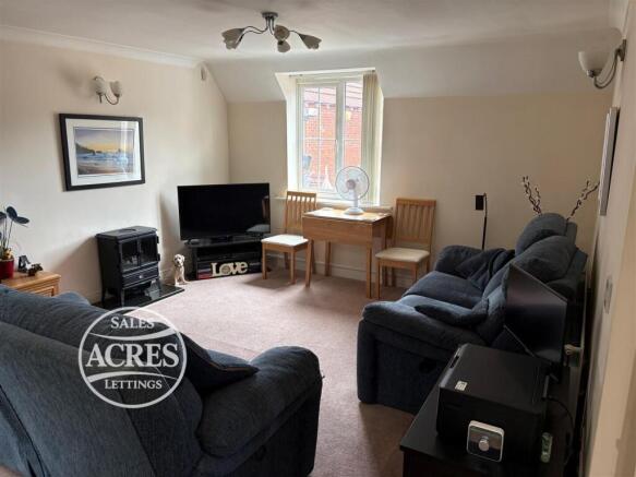 Lounge1 (Large).jpg