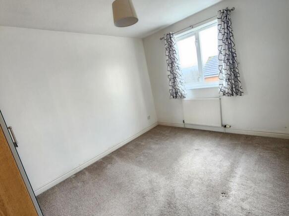 3 bed Detached to rent Image 12