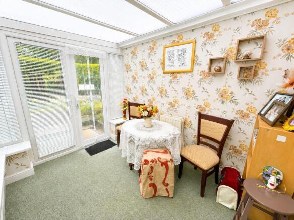 2 bed Bungalow for sale Image 11