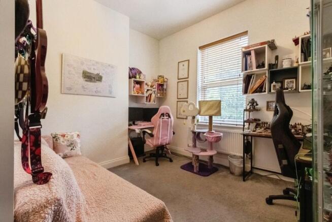 4 bed Terraced for sale Image 10