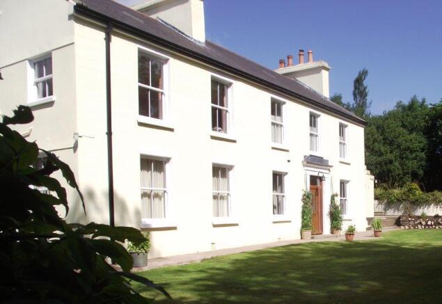 Ashbourne House and motorhome 021.jpg