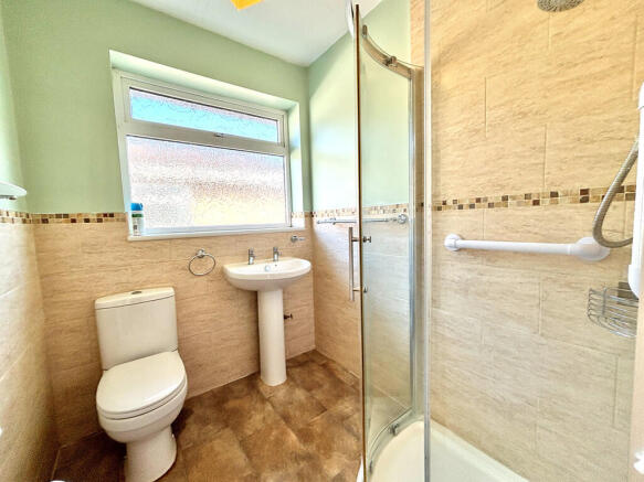 2 bed Detached Bungalow for sale Image 8