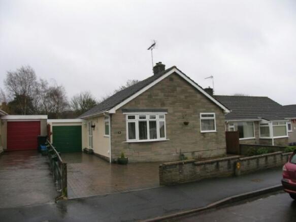Garage & Driveway