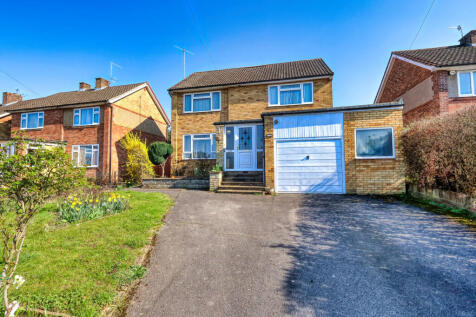 Carver Hill Road, High Wycombe, Buckinghamshire, HP11