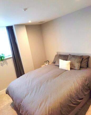 2 bed Apartment to rent Image 6