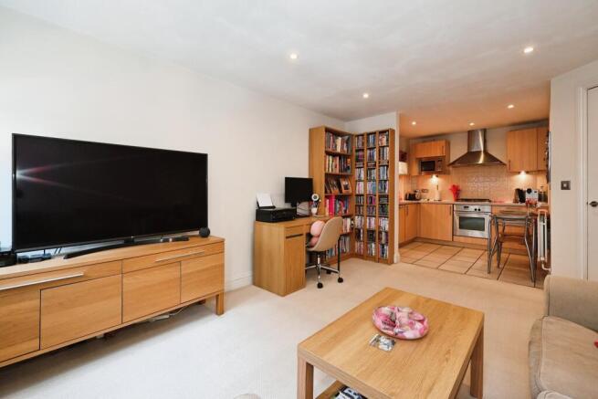 Lounge / Kitchen