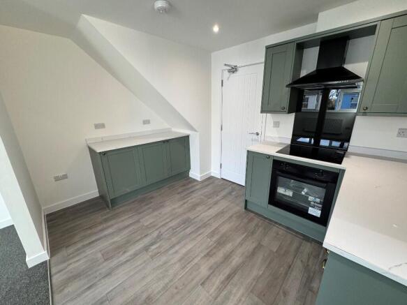 Cheddon Road, Taunton, Somerset, TA2 photo 4