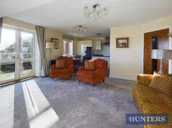 1 bed House for sale Image 6