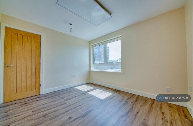 1 bed Flat to rent Image 12