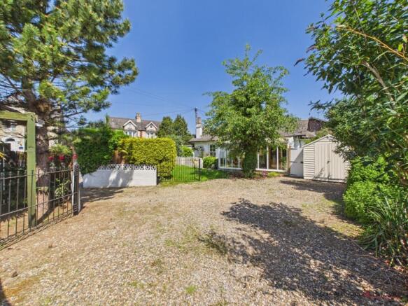 3 Bedroom Semi-Detached House - For Sale