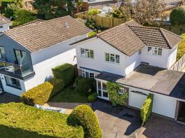 14, Broadwater Avenue, Poole BH14 8QY