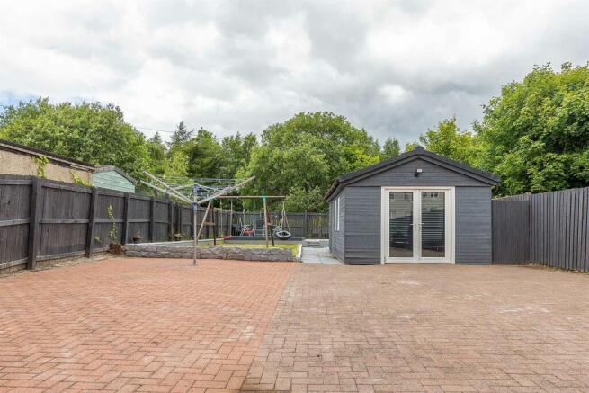 Garden/ Summer House
