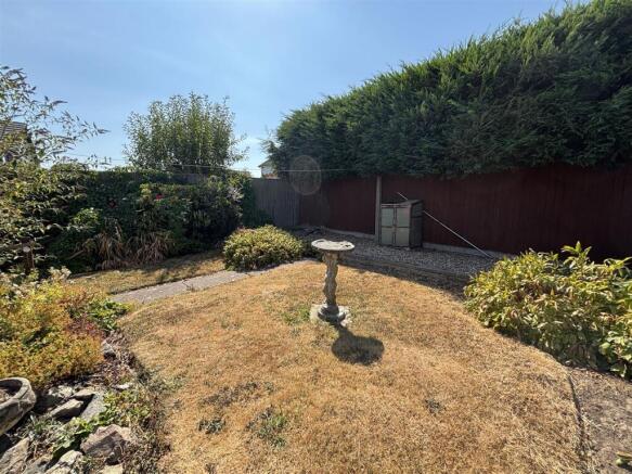 Loxley Road, Glenfield, Leicester photo 4