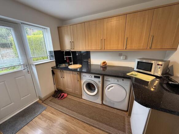 Grange Court, Southowram, Brighouse, Calderdale photo 5