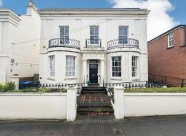 Flat 2c, Regent House, Portland Street, Leamington Spa CV32 5HE