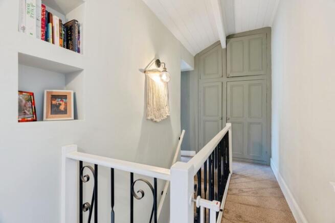 2 bed Terraced for sale Image 9