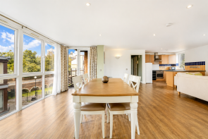Flat 4, Kintyre House, Cold Harbour, London E14 9NL