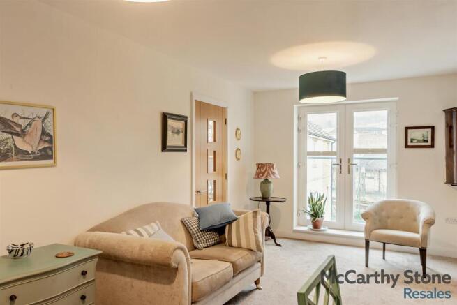 1 bed Apartment for sale Image 11